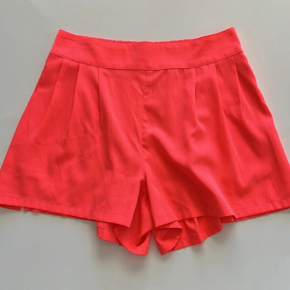 American Eagle Outfitters paperbag shorts - Picture 2 of 10